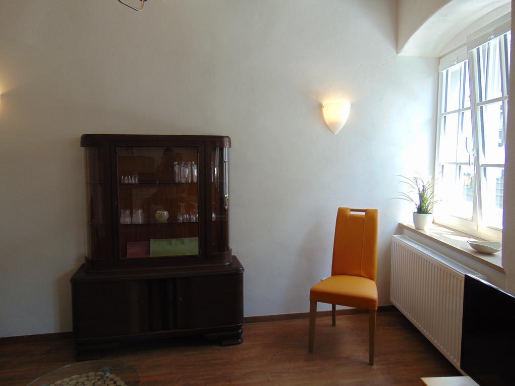 Ferienwohnung Bergblick /Moseltal Burgen  Exterior foto
